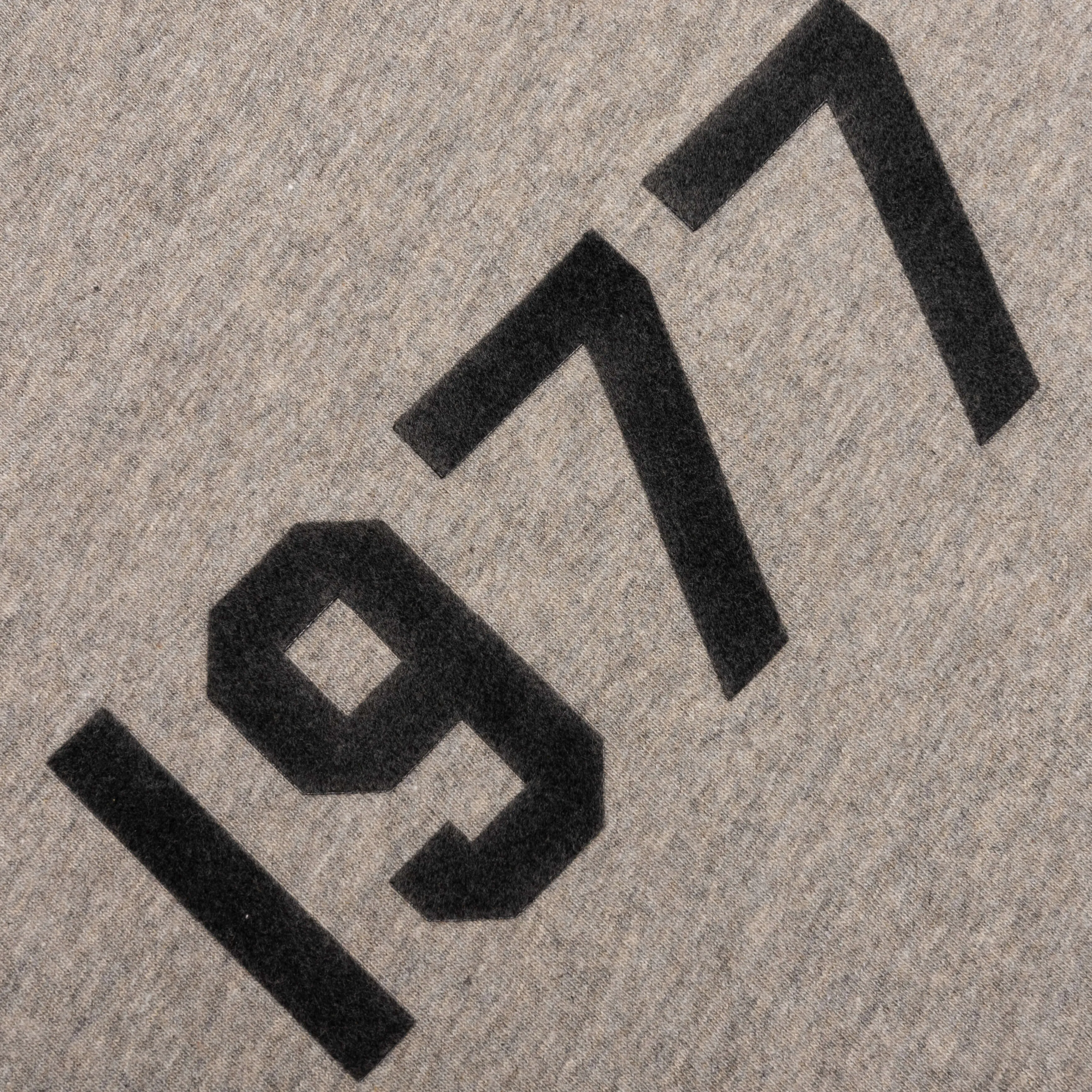 Essentials Kid's L/S Tee - Dark Oatmeal