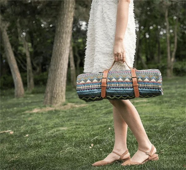 Washable Picnic Mat - Urban Modern - Leather Handle Design (Blue & White Stripe)